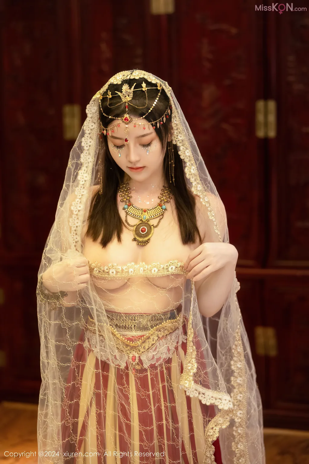 XIUREN No.8346 – 8355 (799 photos)