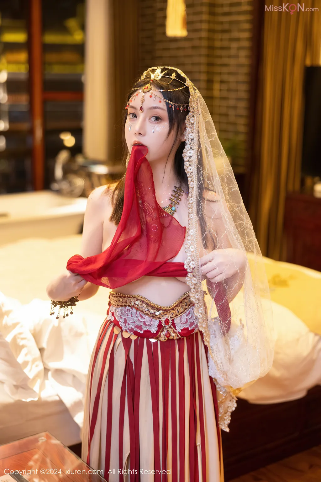 XIUREN No.8346 – 8355 (799 photos)