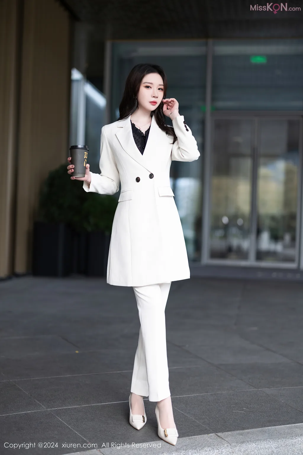 XIUREN No.8346 – 8355 (799 photos)