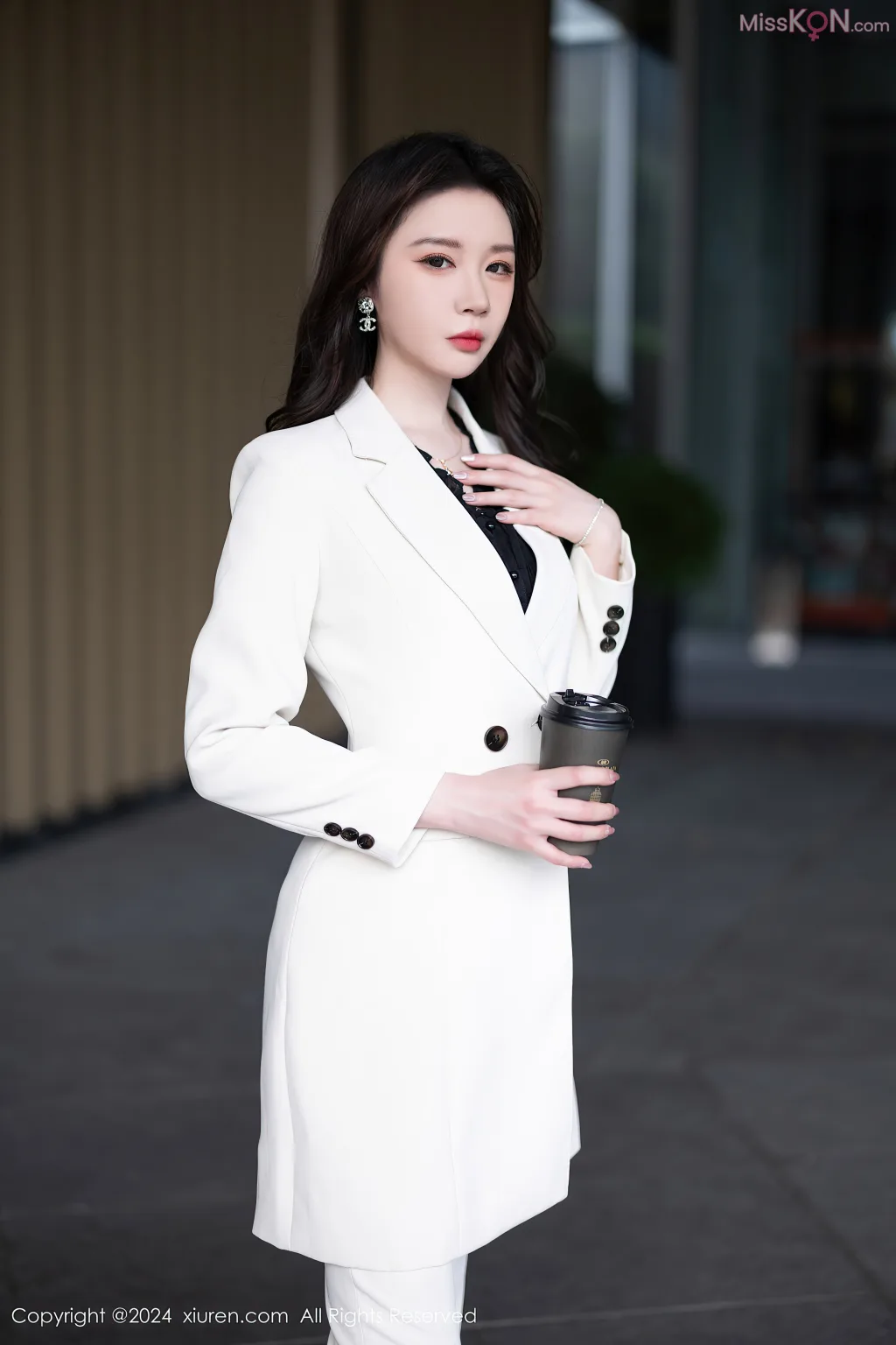 XIUREN No.8346 – 8355 (799 photos)