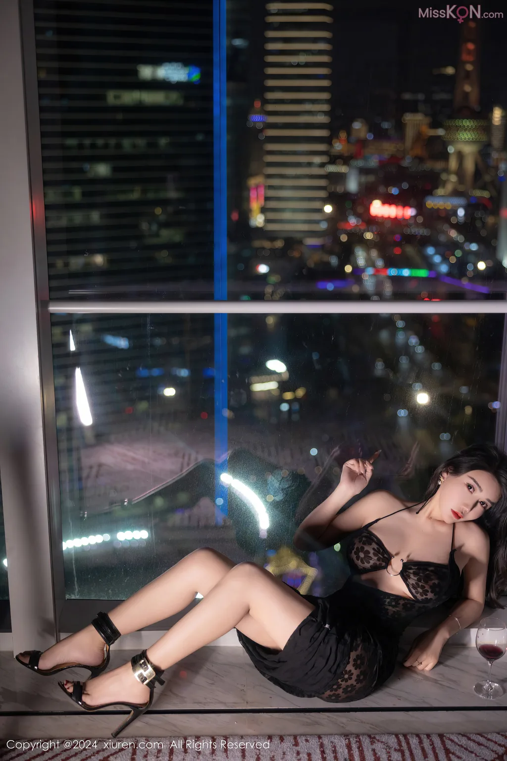XIUREN No.8346 – 8355 (799 photos)