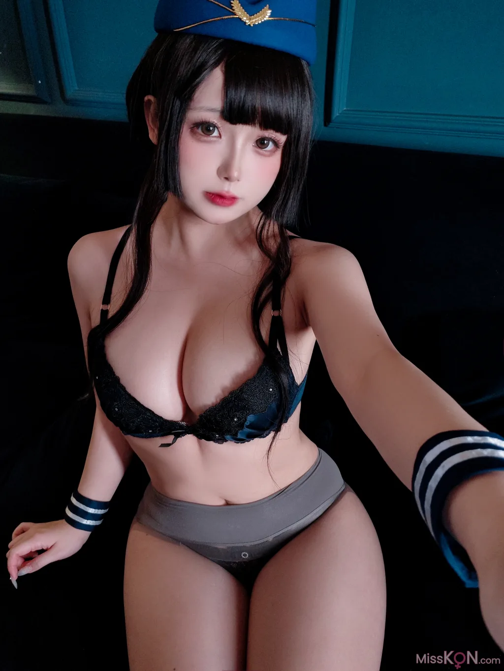 Coser@日奈娇: 头等舱休息室 (161 photos )