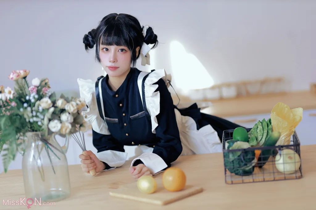 Coser@洛桑w伊梓: 女仆日记 (28 photos)