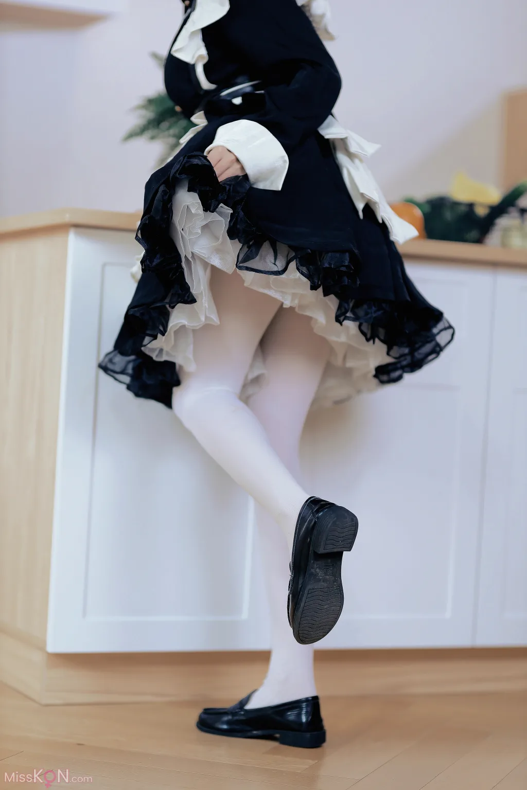 Coser@洛桑w伊梓: 女仆日记 (28 photos) – Page 2