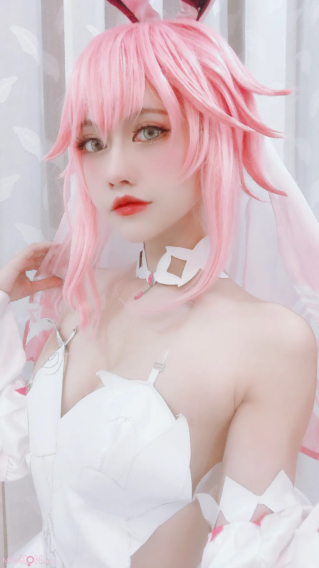Coser@PingPing: Yae Sakura Wedding Dress (13 photos )