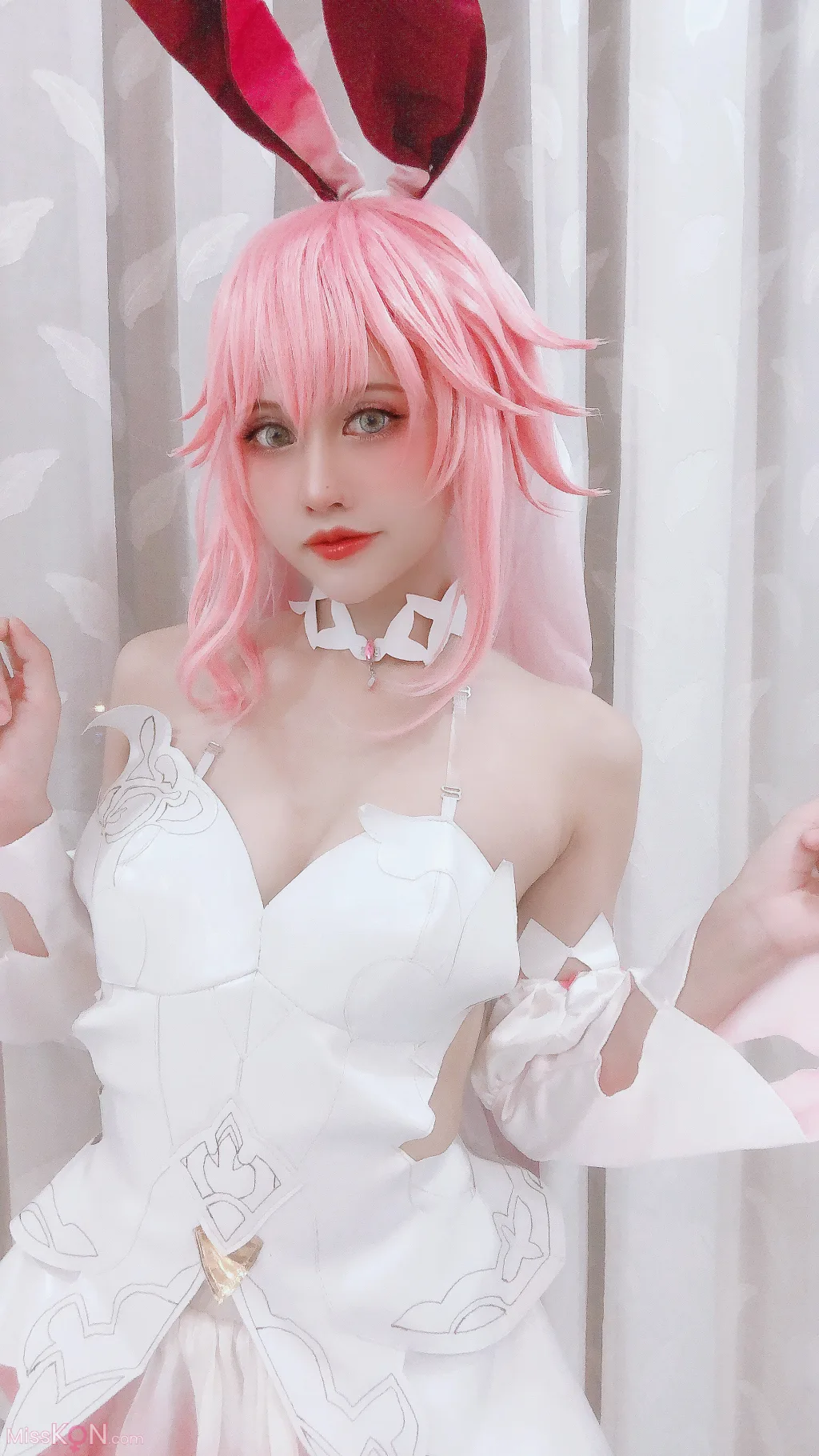 Coser@PingPing: Yae Sakura Wedding Dress (13 photos )