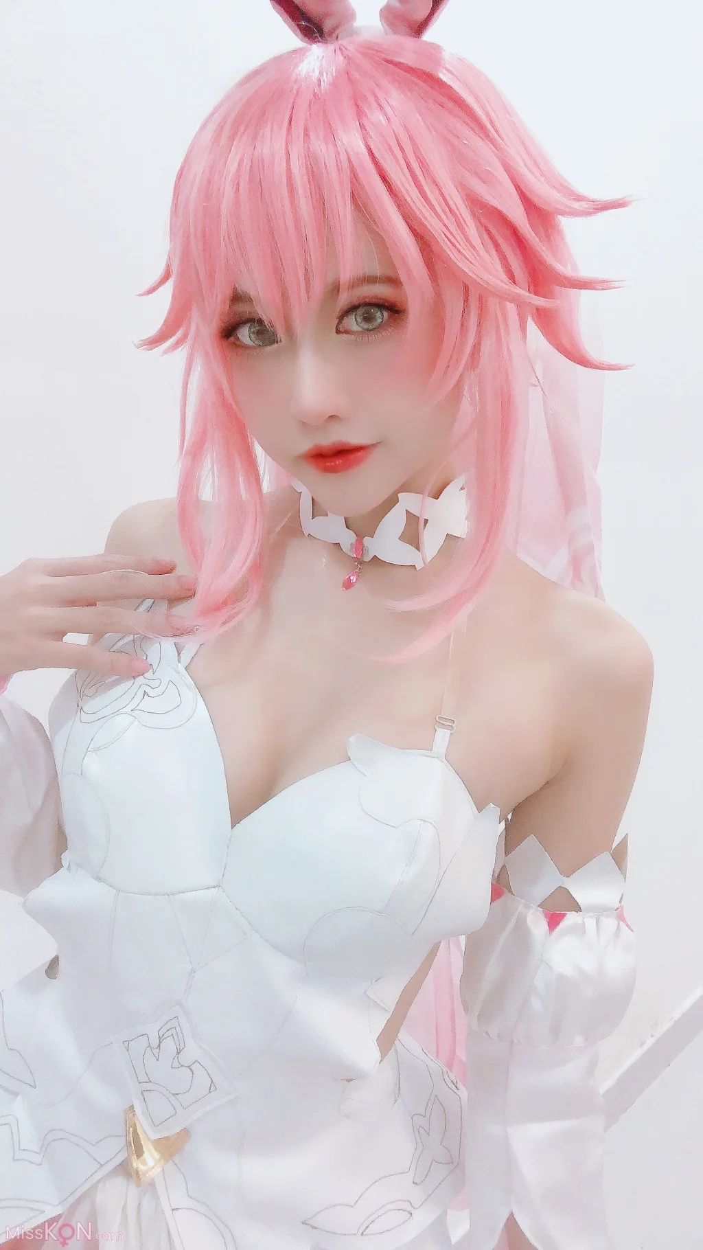 Coser@PingPing: Yae Sakura Wedding Dress (13 photos )