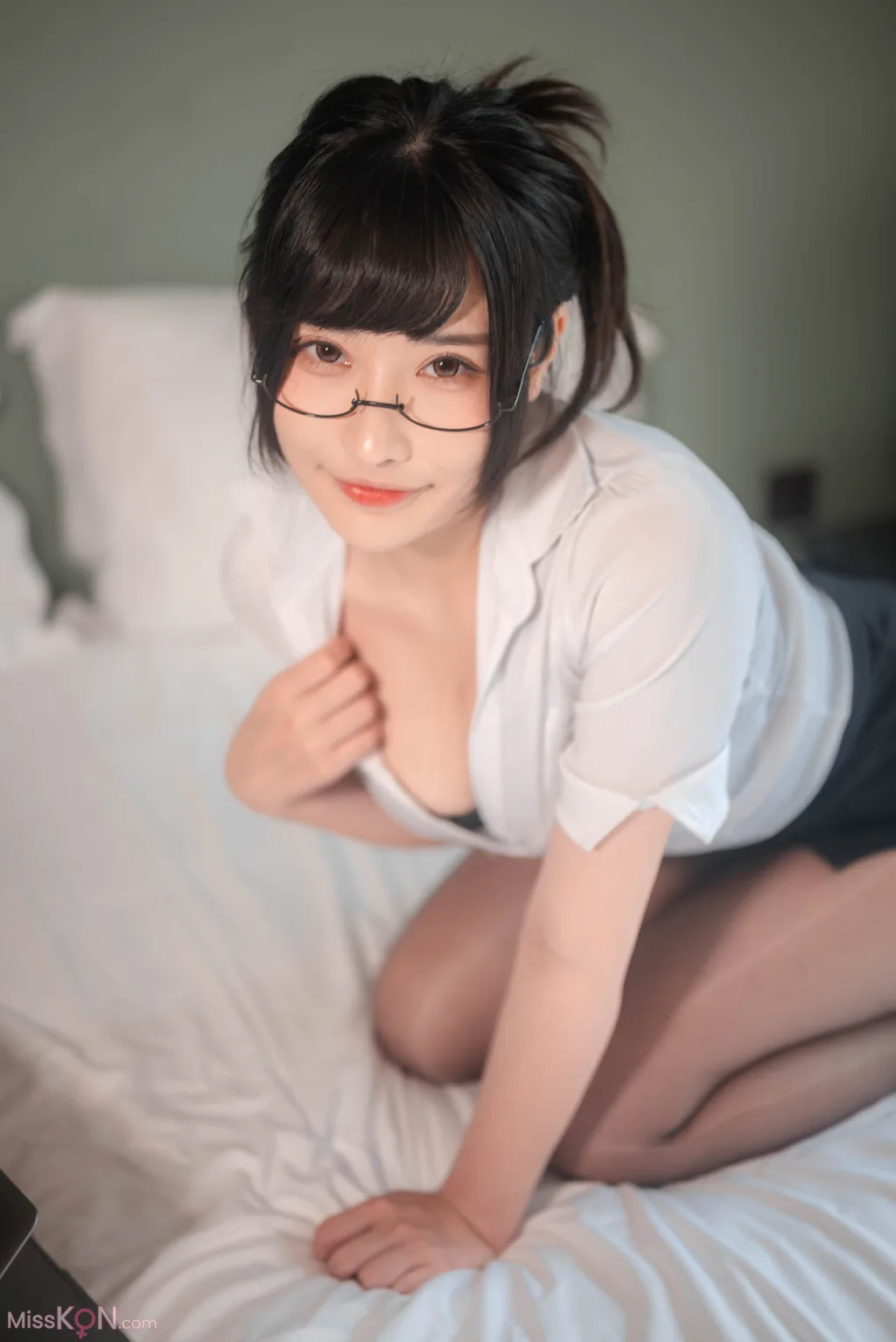 Coser@糖果果Candy: 室内OL (102 photos)