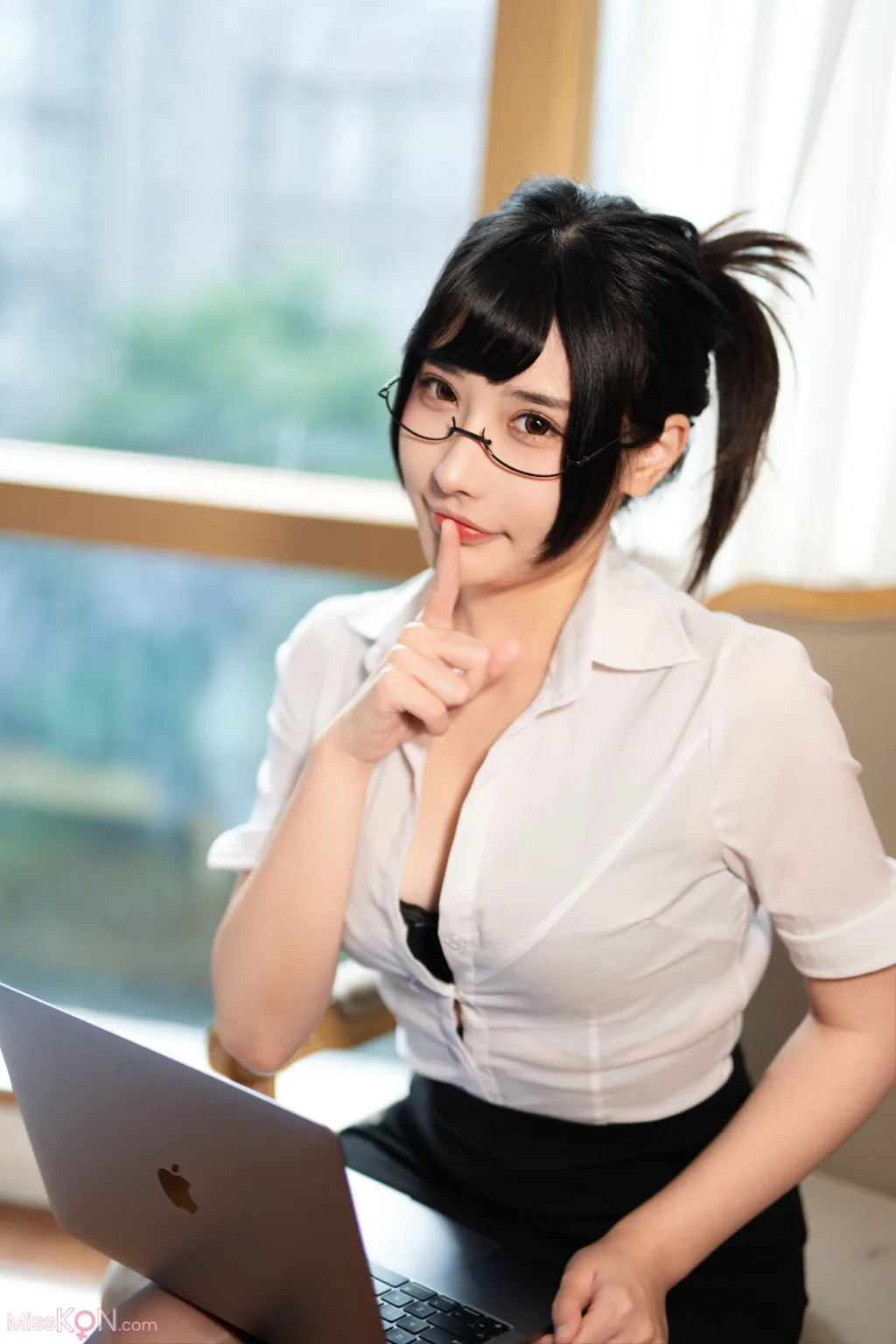 Coser@糖果果Candy: 室内OL (102 photos)
