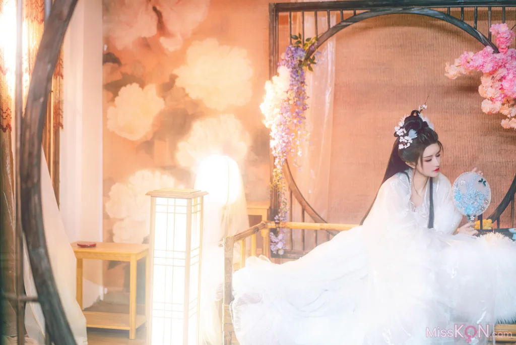 Coser@鹿八岁: 幽梦清韵 (89 photos)