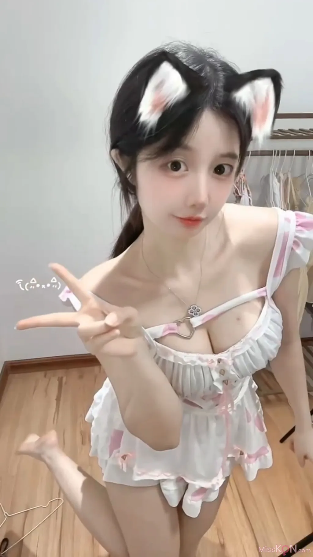 火龙果羊: 视频合集 (24 photos )
