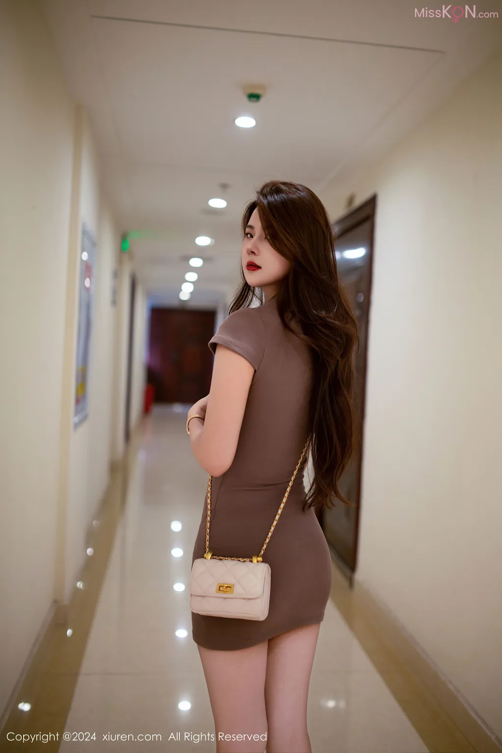 XIUREN No.8356 – 8365 (755 photos)