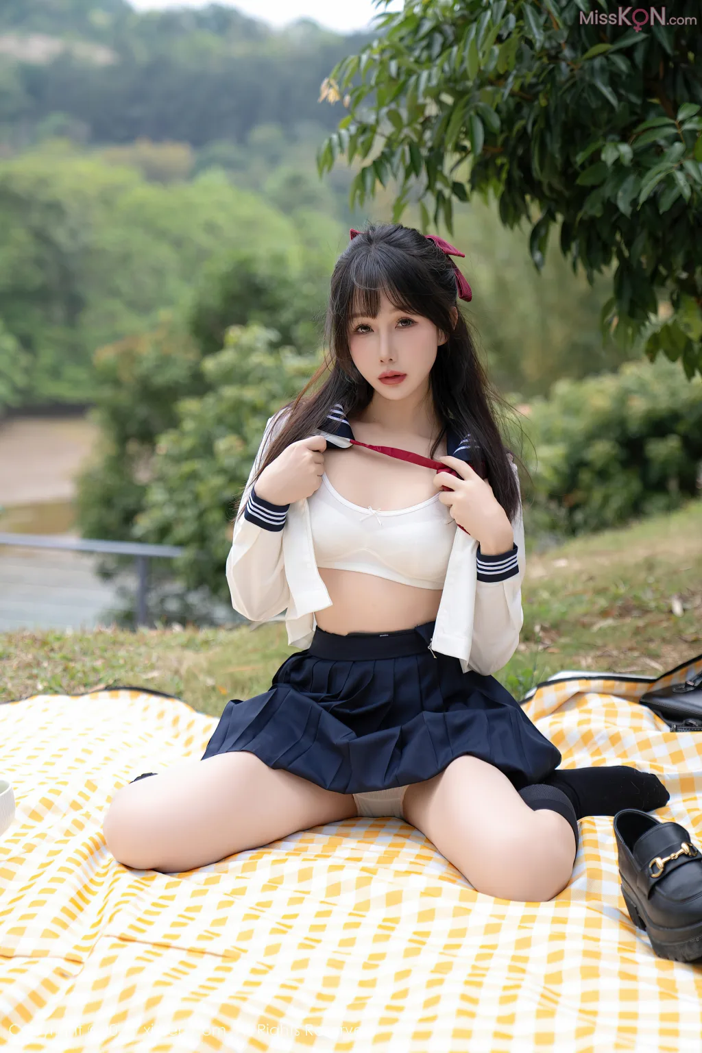 XIUREN No.8356 – 8365 (755 photos)