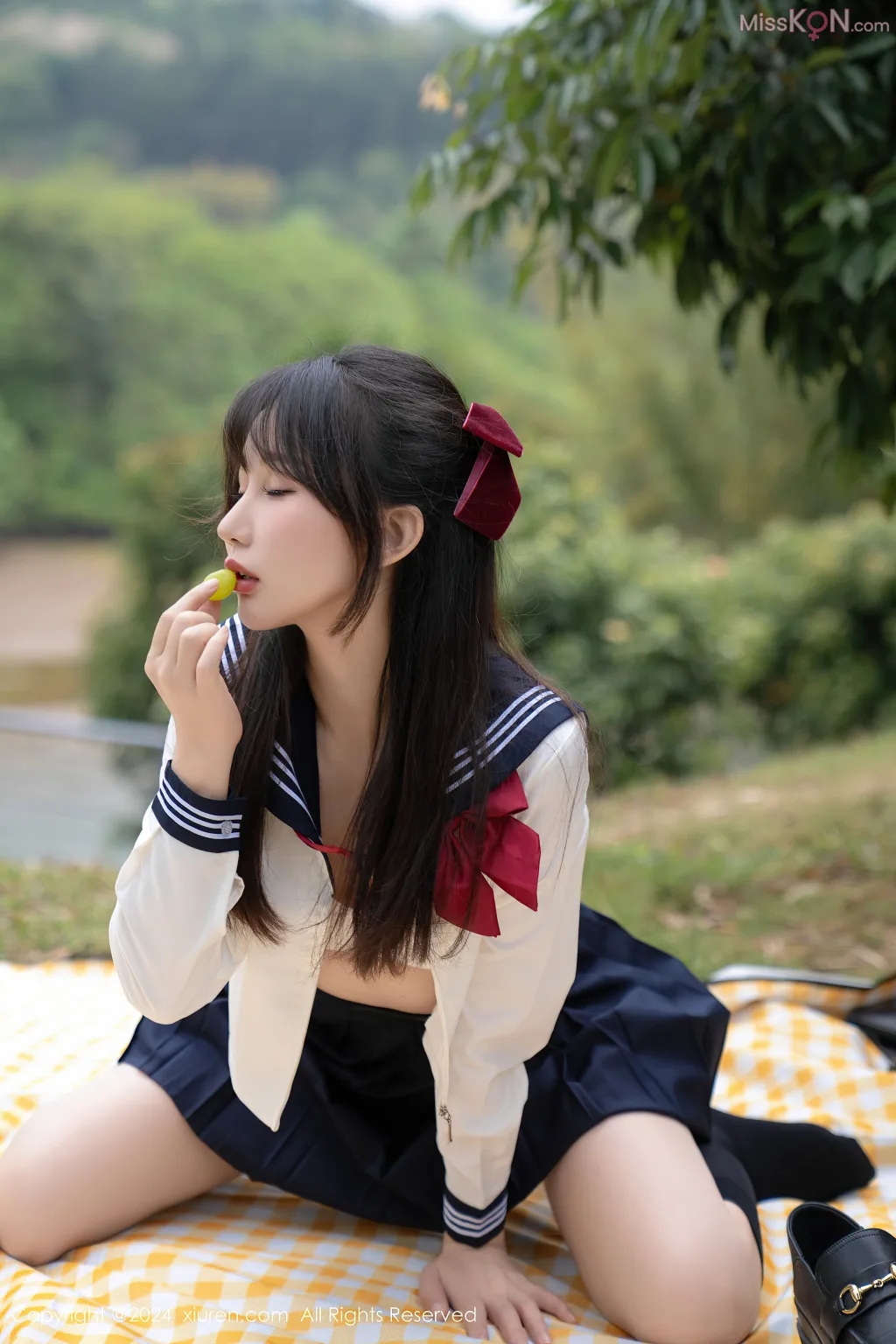 XIUREN No.8356 – 8365 (755 photos)