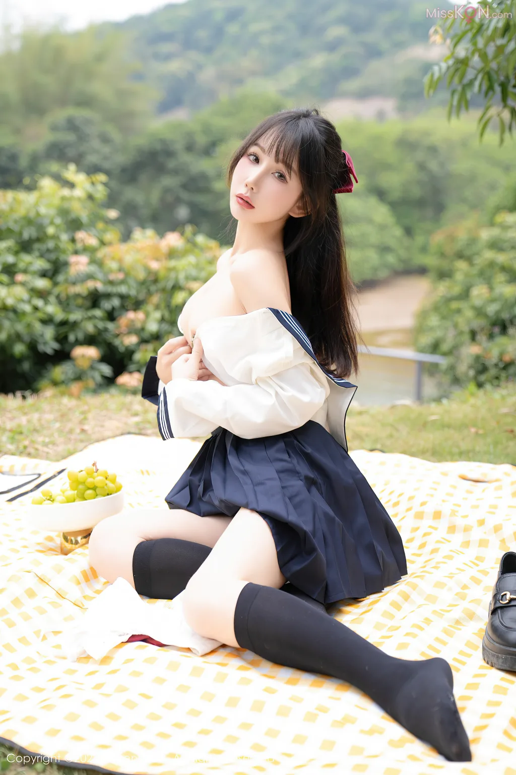XIUREN No.8356 – 8365 (755 photos)