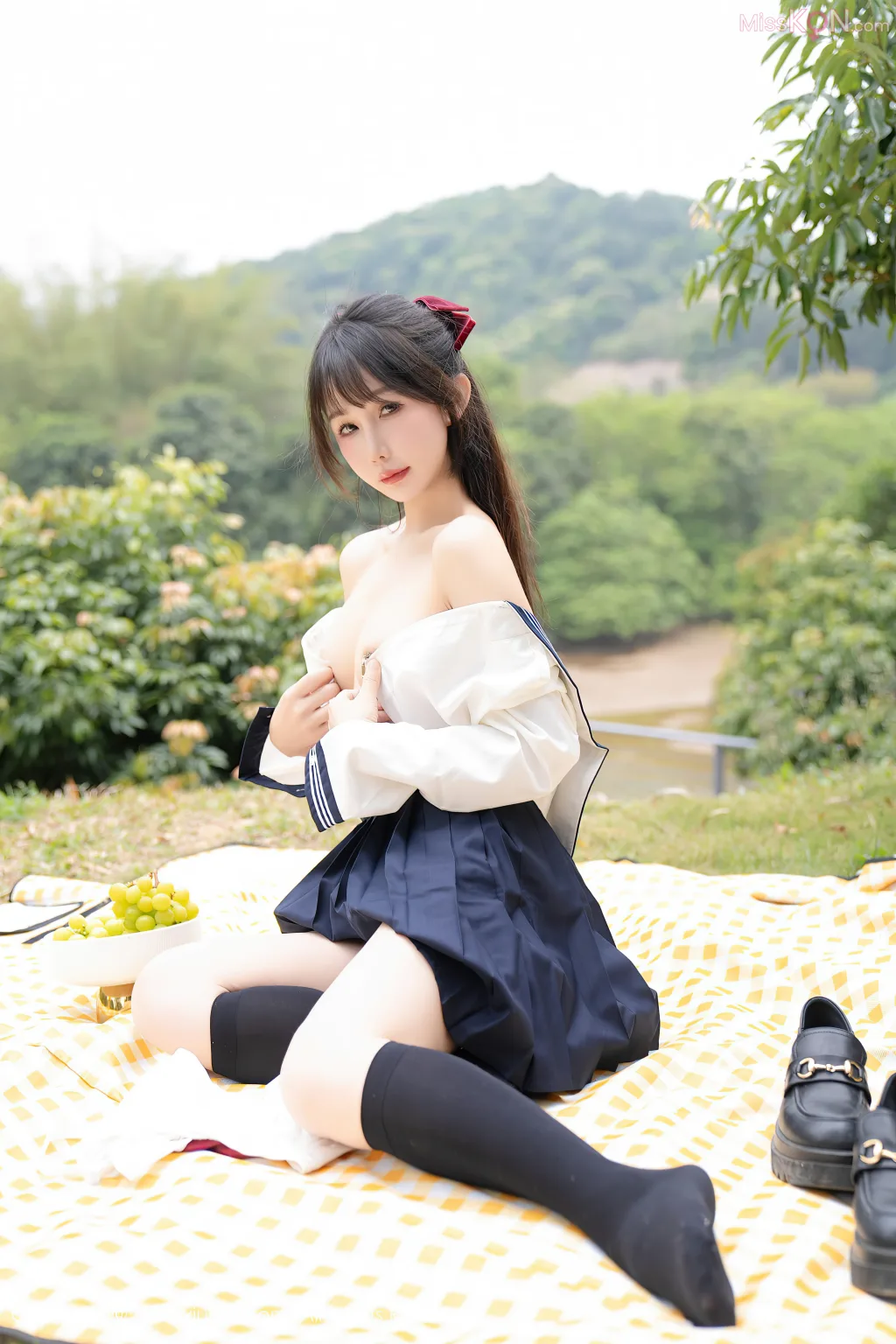 XIUREN No.8356 – 8365 (755 photos)