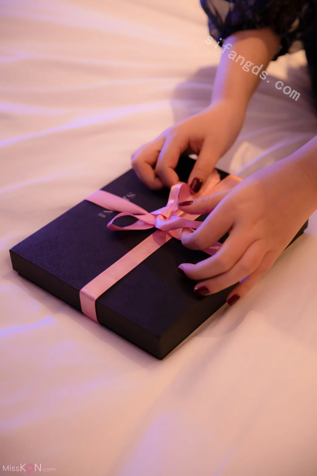 [XR Uncensored] 蛋蛋宝: R18 秀人网模特 异域风情 (82 photos )
