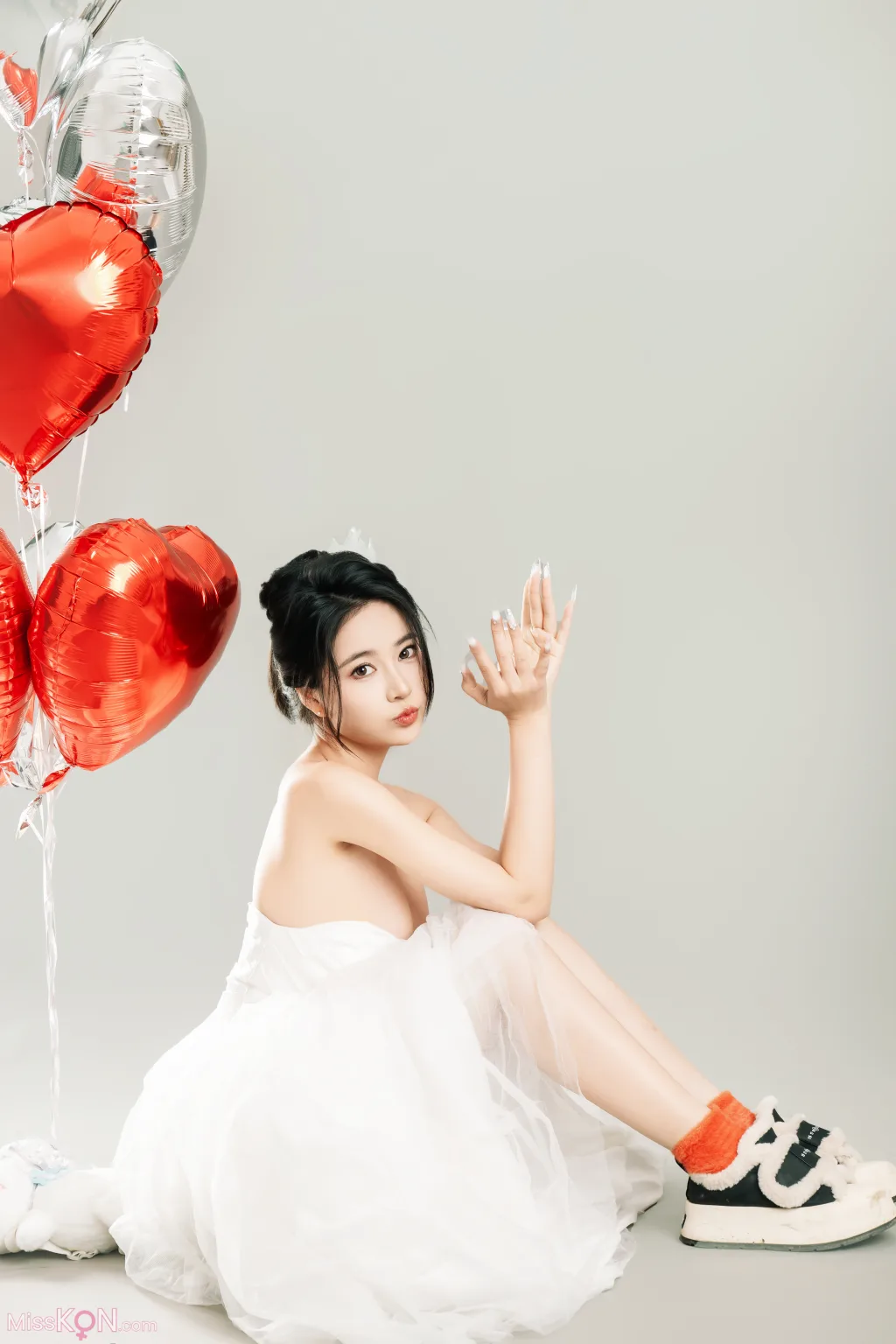 Coser@年年Nnian: LOVE 情人节特别篇 (80 photos)
