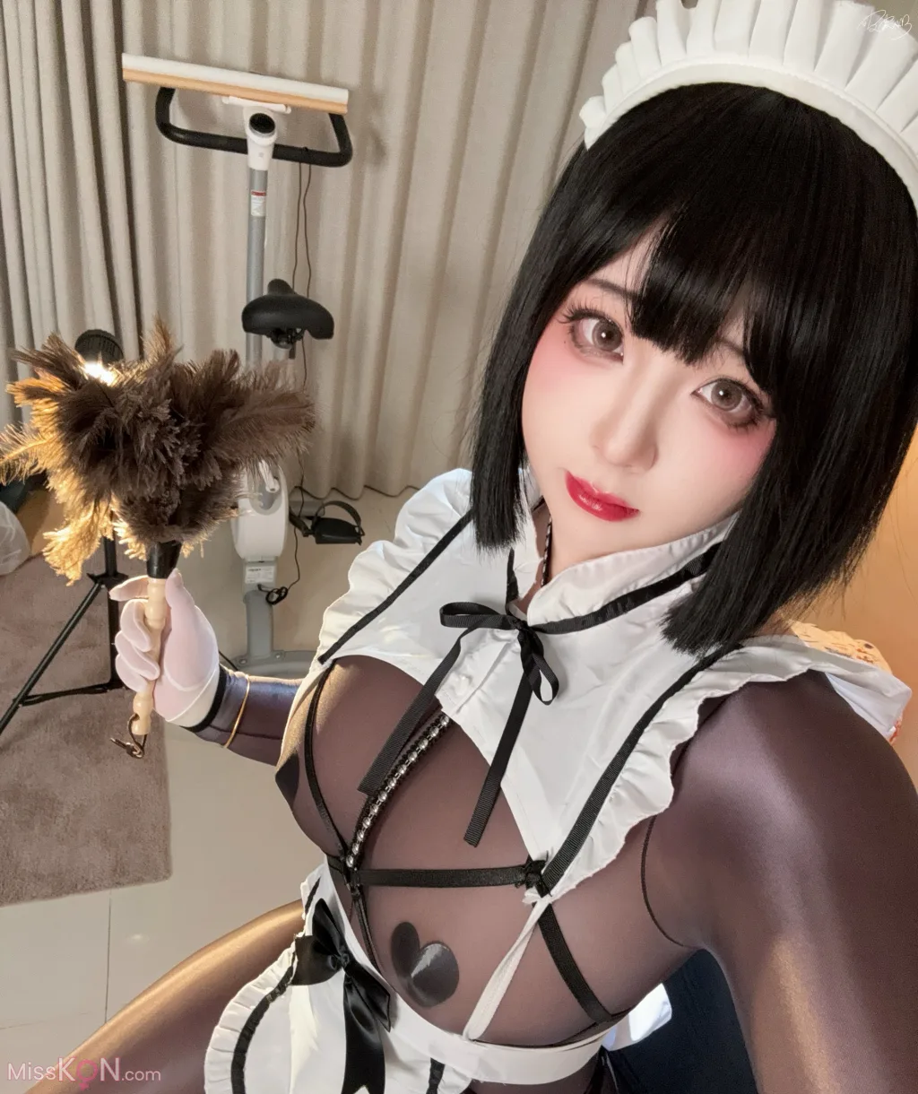 Coser@皮皮奶可可爱了啦: 女仆自摄 (60 photos)