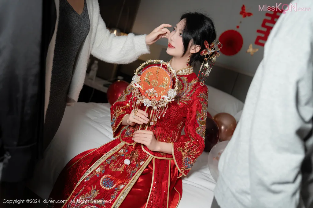 XIUREN No.8376 – 8385 (830 photos)