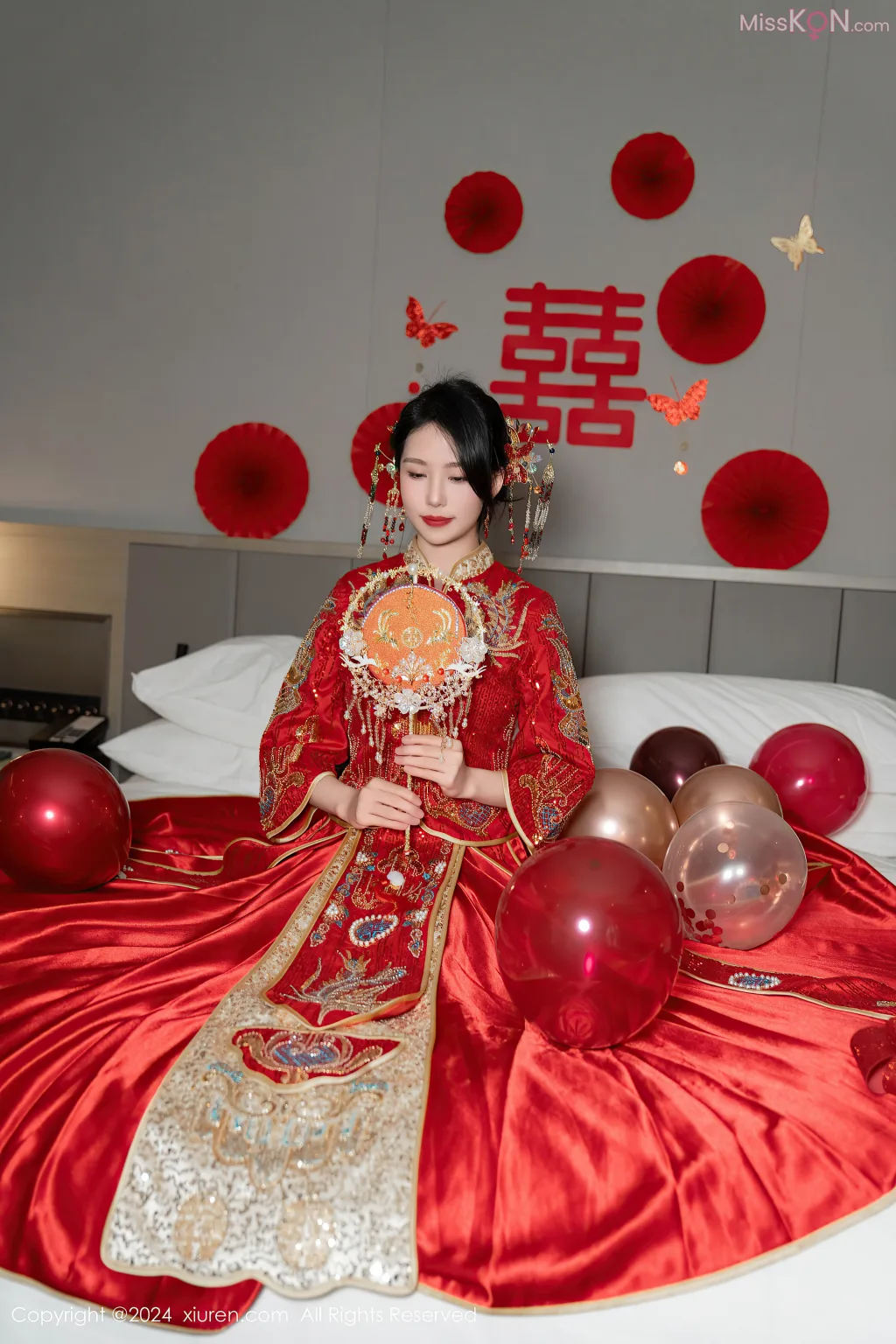 XIUREN No.8376 – 8385 (830 photos)