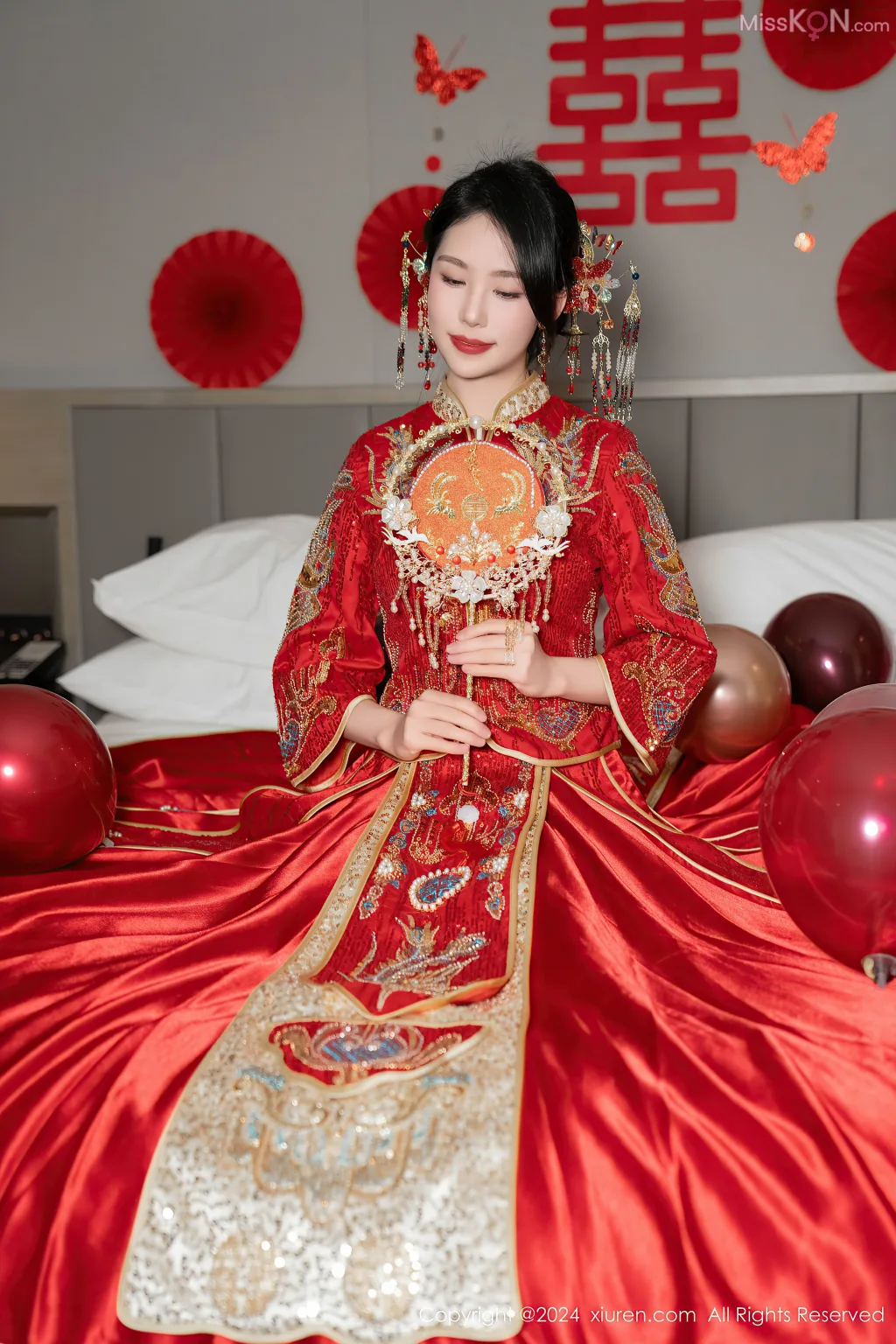 XIUREN No.8376 – 8385 (830 photos)