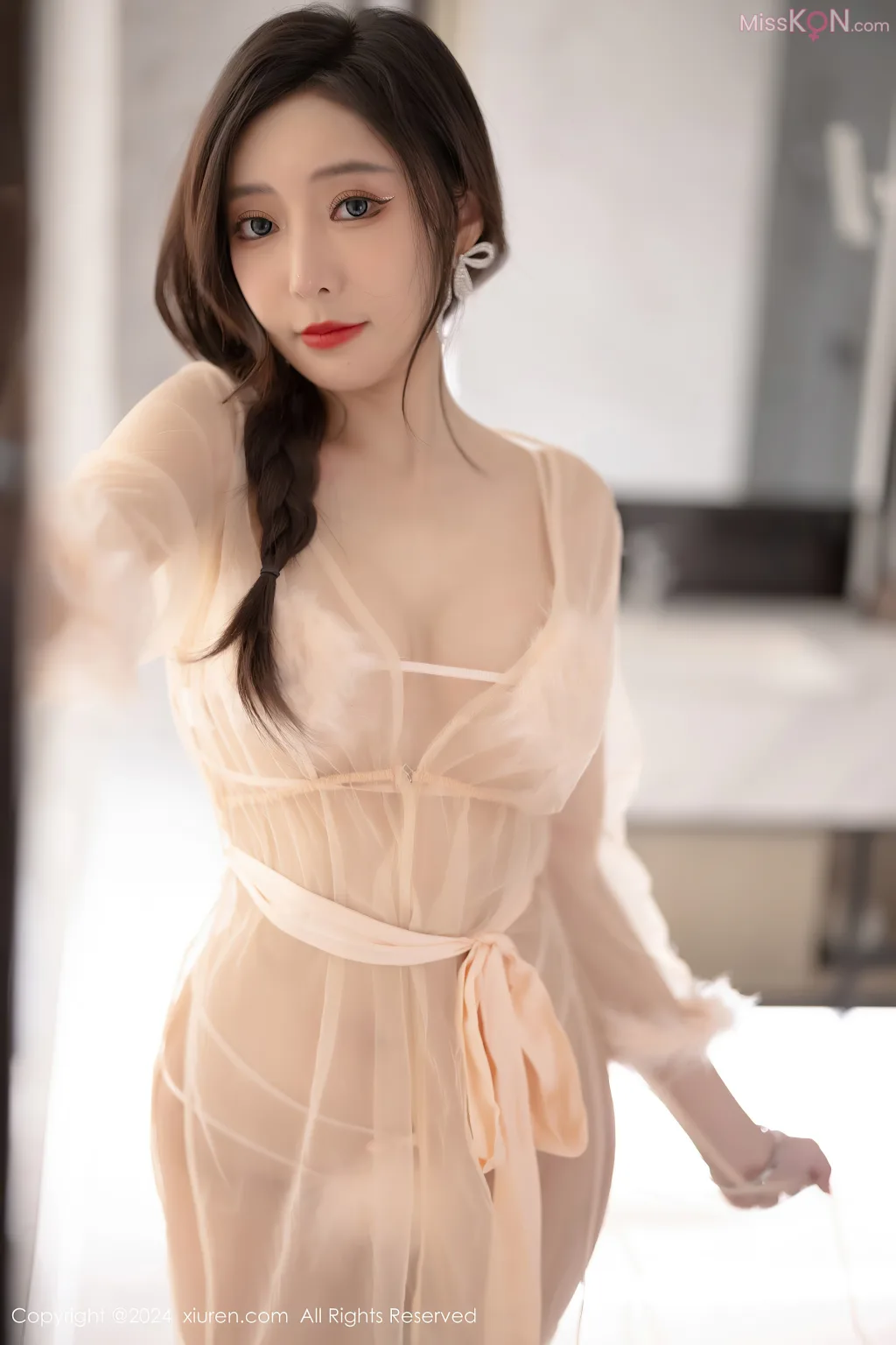 XIUREN No.8376 – 8385 (830 photos)