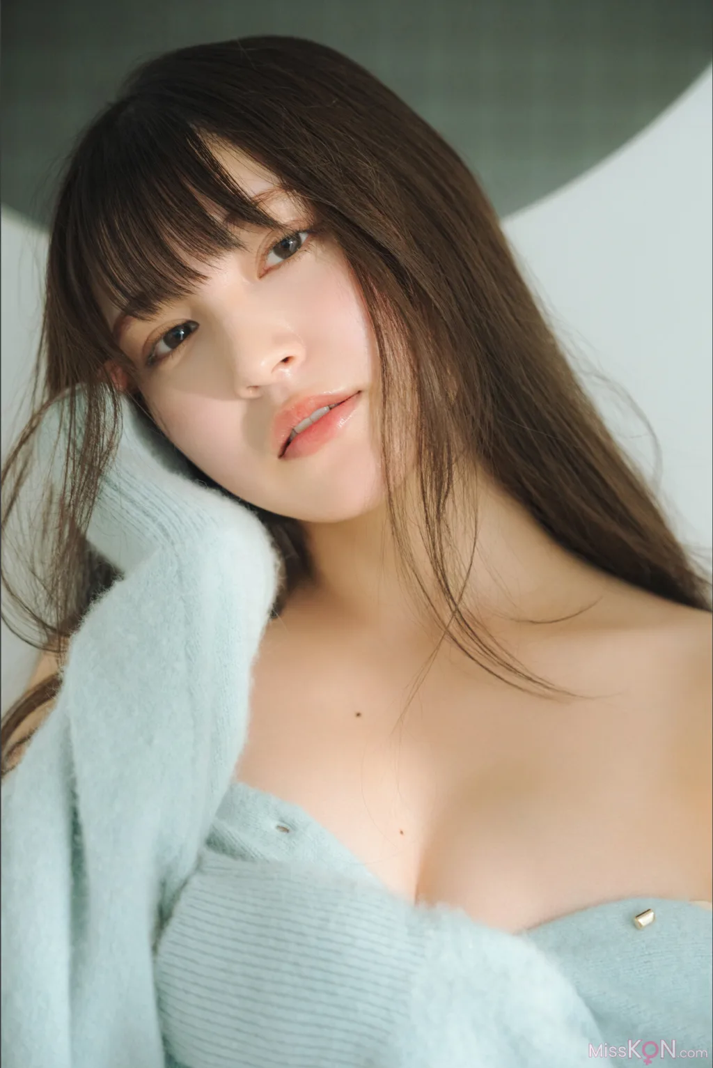 [JP] Yui Kojina (神志那結衣): ジーナに恋して Vol.1 (56 photos)