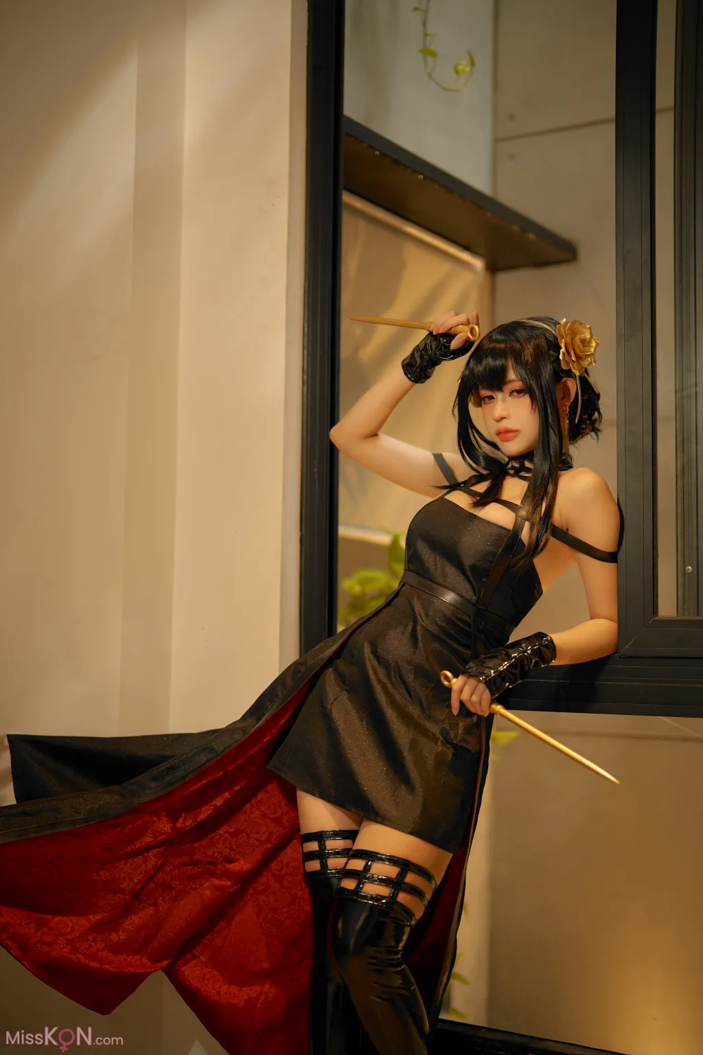 Coser@PingPing: Yor (81 photos)