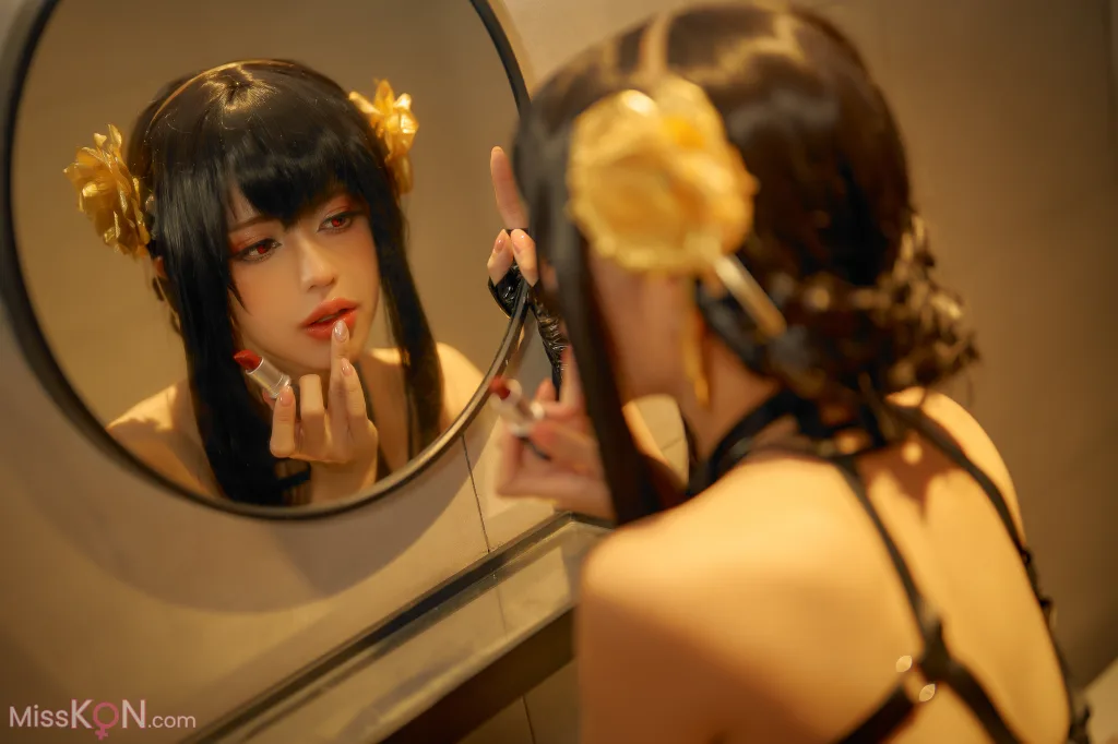 Coser@PingPing: Yor (81 photos)