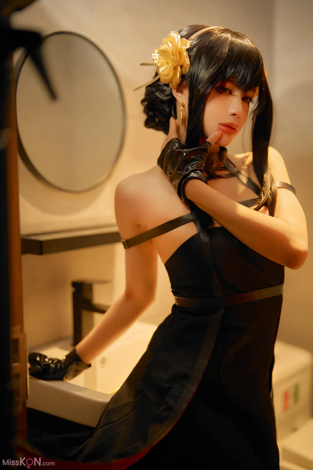 Coser@PingPing: Yor (81 photos)