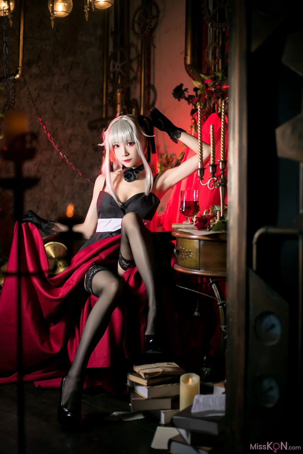 Coser@Tomoyo酱: 雾枝礼服&amp;水着 (30 photos)