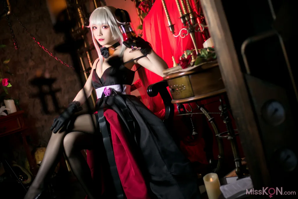 Coser@Tomoyo酱: 雾枝礼服&amp;水着 (30 photos)