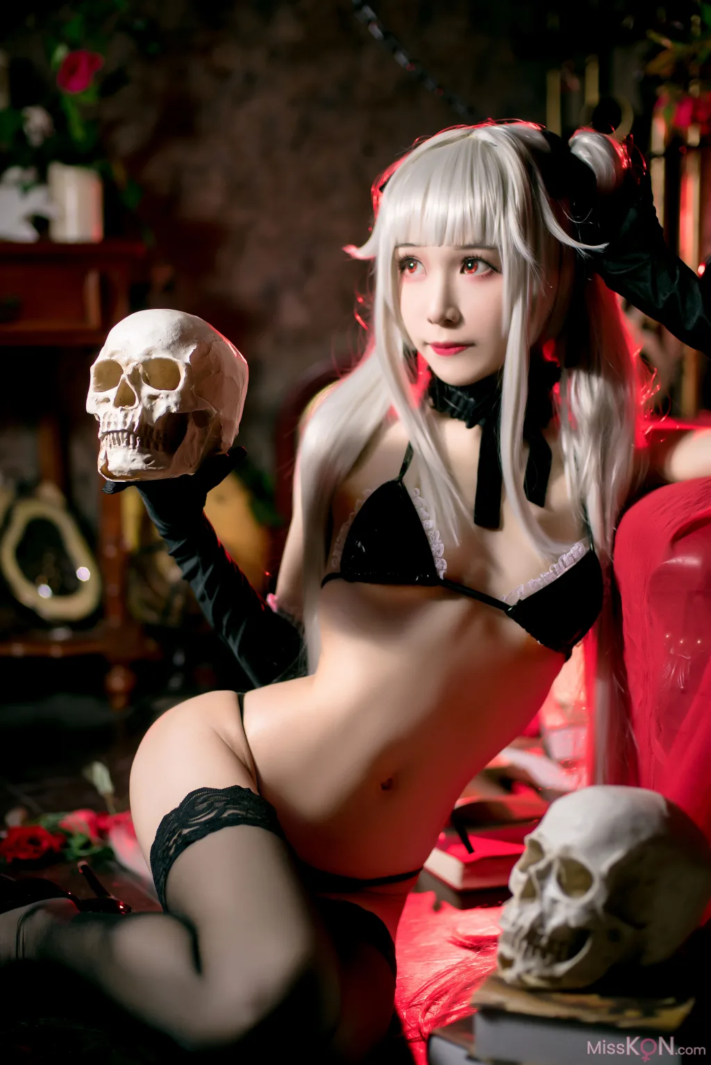 Coser@Tomoyo酱: 雾枝礼服&amp;水着 (30 photos)