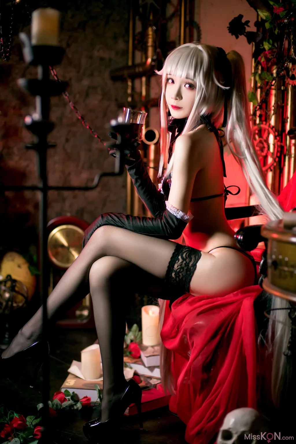 Coser@Tomoyo酱: 雾枝礼服&amp;水着 (30 photos)