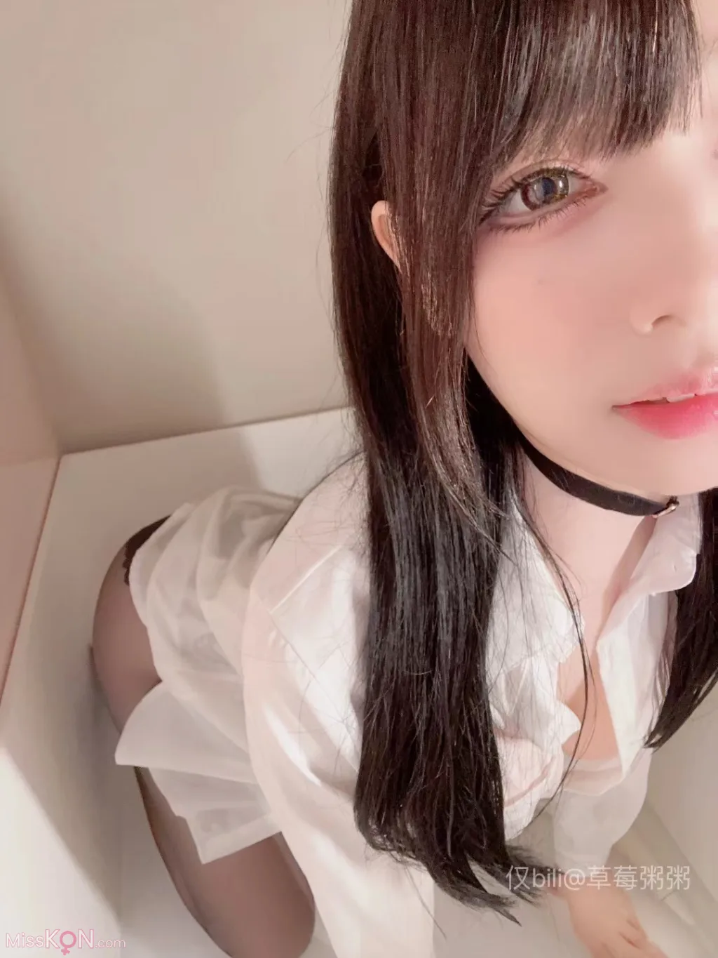 草莓粥粥: 2024年3月舰长福利 (210 photos + 8 videos) – Page 2