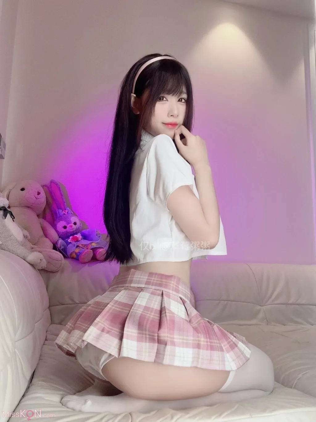 草莓粥粥: 2024年3月舰长福利 (210 photos + 8 videos) – Page 8