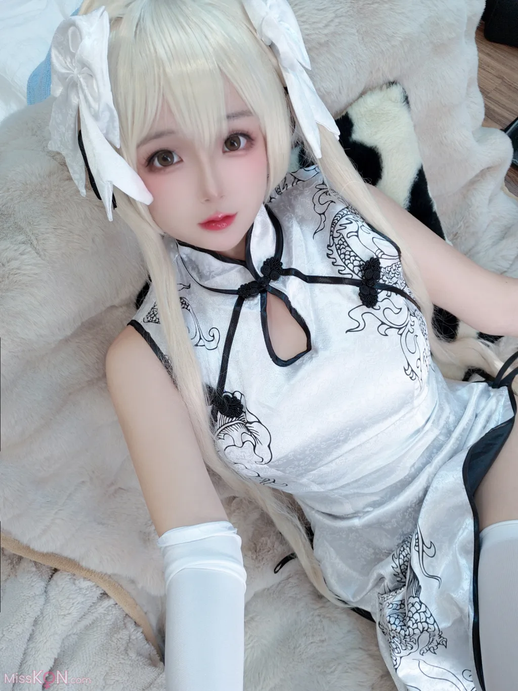 Coser@日奈娇: 穹妹自拍 (50 photos)