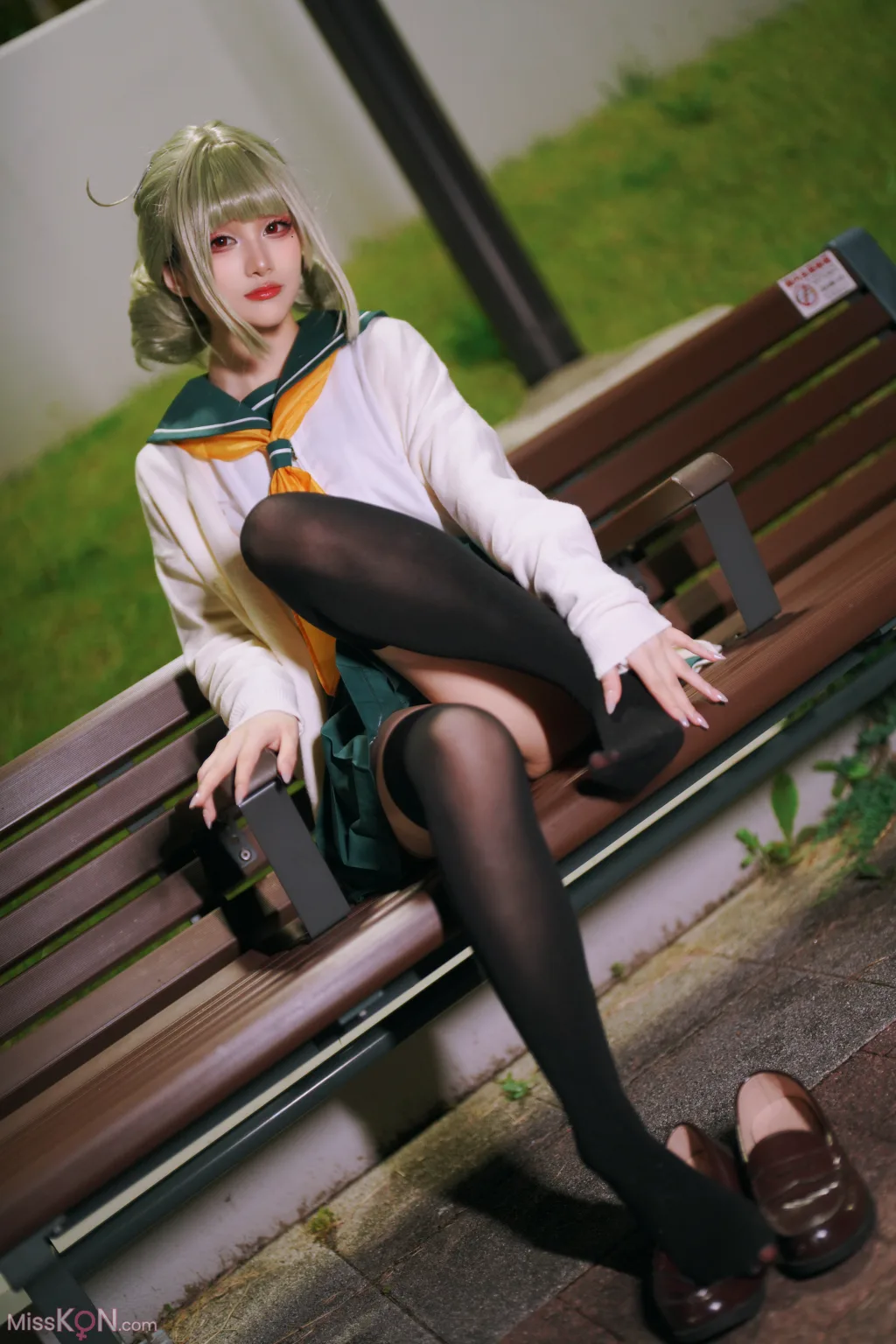 Coser@幼愛Youmeko: 小琪舞JK制服 (48 photos)