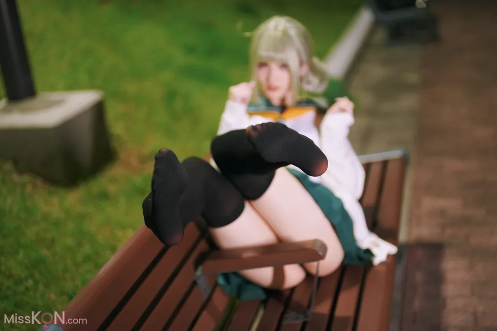 Coser@幼愛Youmeko: 小琪舞JK制服 (48 photos)