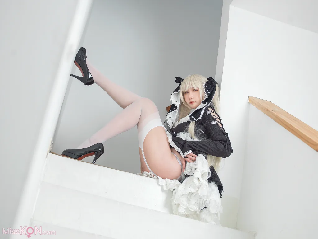 Coser@麻花麻花酱: 可畏女仆 (15 photos)