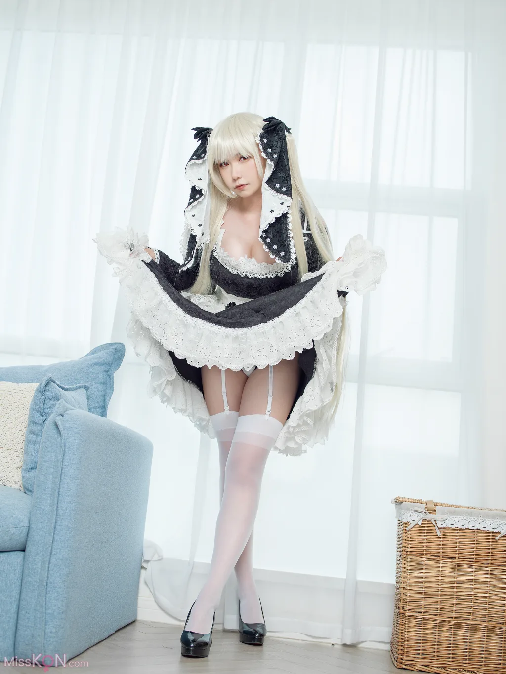 Coser@麻花麻花酱: 可畏女仆 (15 photos)