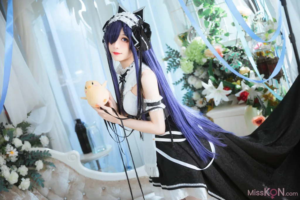 Coser@Tomoyo酱: 碧蓝 奥古斯特女仆 (27 photos)