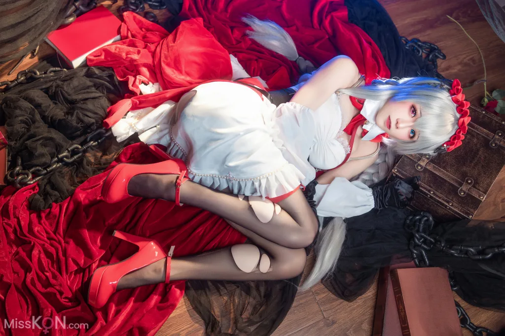 Coser@Tomoyo酱: 碧蓝航线 埃尔宾小红帽 (30 photos)