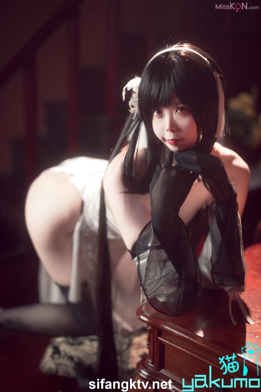 Coser@yakumo猫: 顶级情色摄影 身材超棒极限诱惑私拍 (177 photos )