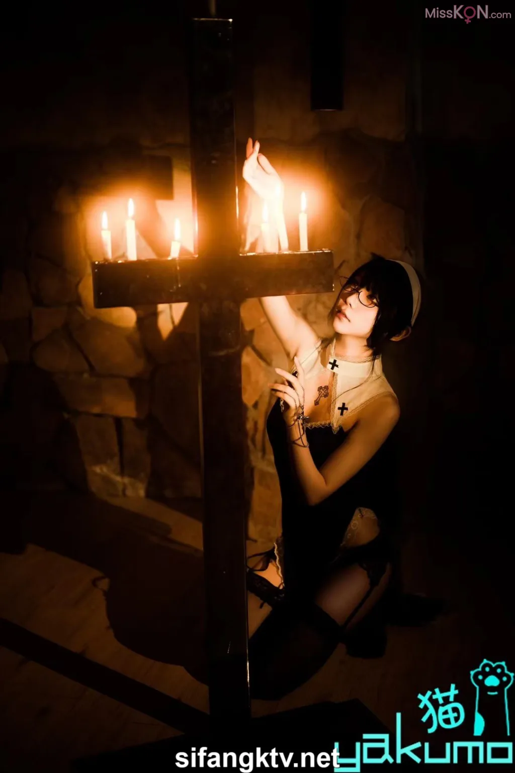Coser@yakumo猫: 顶级情色摄影 身材超棒极限诱惑私拍 (177 photos )