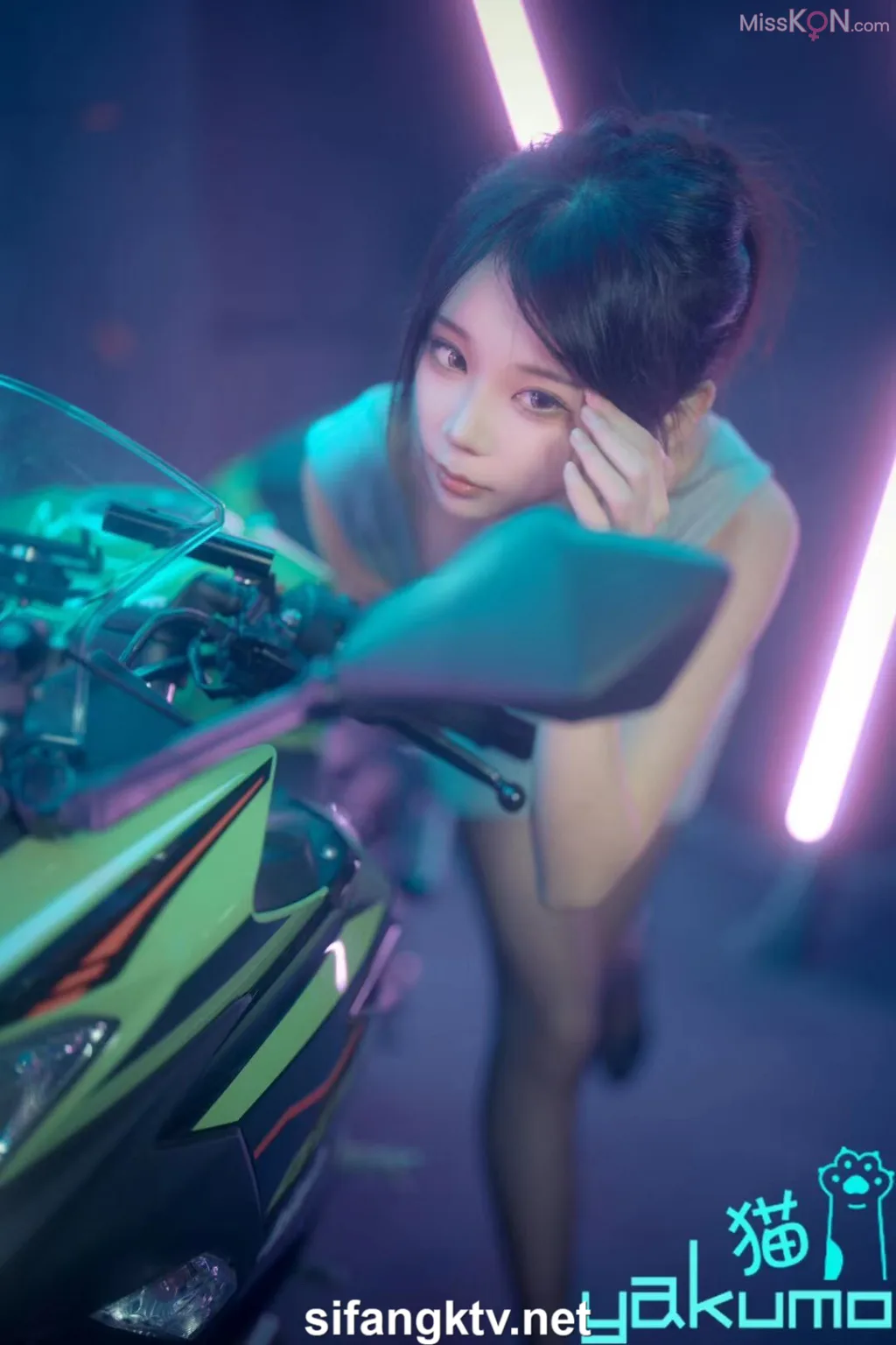 Coser@yakumo猫: 顶级情色摄影 身材超棒极限诱惑私拍 (177 photos )