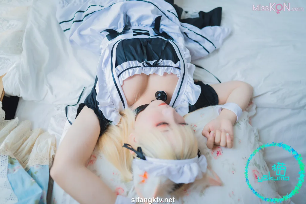 Coser@yakumo猫: 顶级情色摄影 身材超棒极限诱惑私拍 (177 photos )