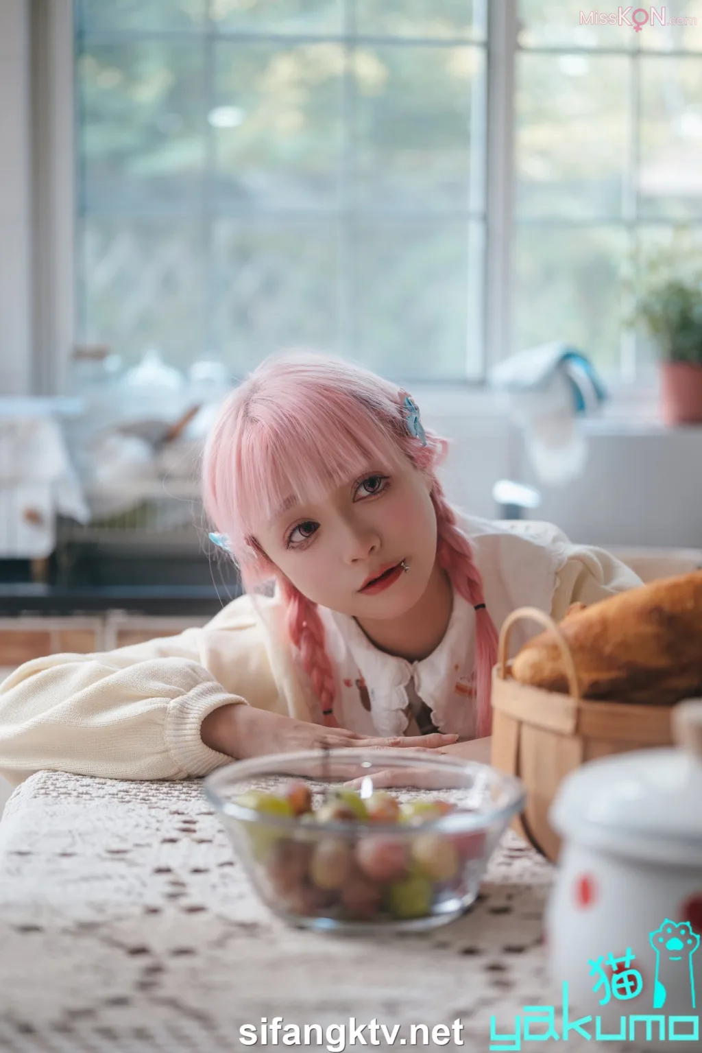 Coser@yakumo猫: 顶级情色摄影 身材超棒极限诱惑私拍 (177 photos )