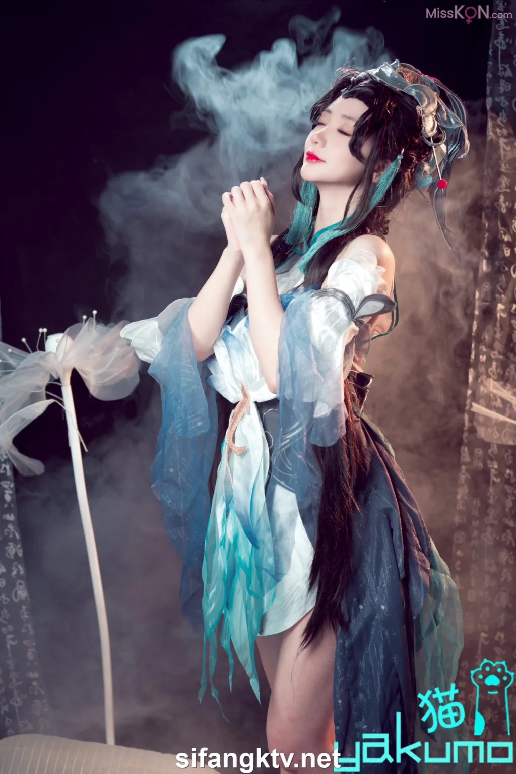 Coser@yakumo猫: 顶级情色摄影 身材超棒极限诱惑私拍 (177 photos )